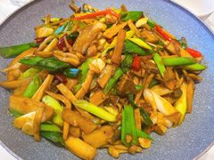 -关里关外·鱼头泡饼(唐冶绿地汇店)