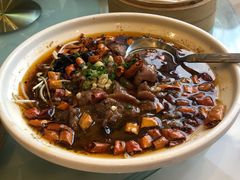 红油水煮牛肉-稻香酒家·33年老字号·港式粤菜(富邦中心店)