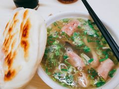 馍馍-马尔沙牛杂(海一大厦店)