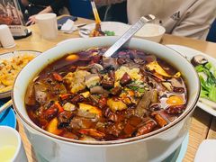 -渝信川菜 · 川味家常菜(财富购物中心店)