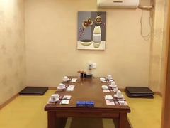 -青瓦餐厅·生鱼片·韩园烤肉(西塔店)