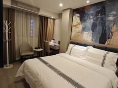 -创兴达酒店(深圳兴东地铁站店)