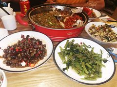 -湘缘道客•湘缘饭店·25年湘菜馆(古墩路店)