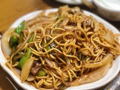 -亨利烧烤(理想山店)