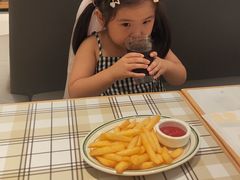 -菲滋意式餐厅(富阳东方茂店)