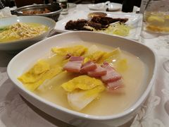 -品悦酒店(三林古镇店)