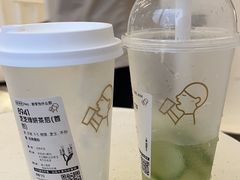 -喜茶(迪士尼小镇·平行宇宙店)