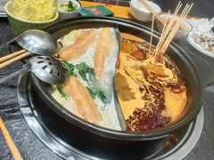 -两三事小郡肝串串香火锅(桂庙店)