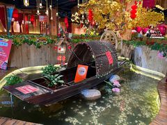 -老滇山寨•云南特色菜•地方菜•民族风情歌舞表演(金碧店)