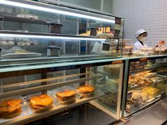 面包甜点陈列柜-白玉兰食品(甜云店)