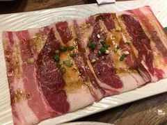 黑牛五花-明洞阿姨·韩式酱蟹烤肉·创意料理(三元桥店)