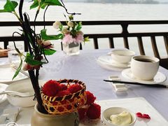 杨梅鳕鱼球-柳莺湖上·湖景餐厅·江南菜(西湖店)