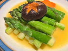 黄油煎芦笋-Hatsune隐泉日式料理(三里屯太古里店)