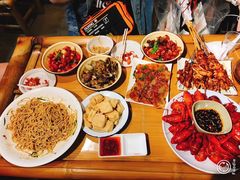 -霄汉牛三鲜湖北砂锅菜(万松园2店)