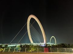 -南京眼步行桥