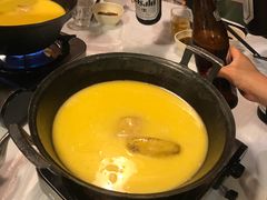 -鲜入围煮花胶鸡海鲜火锅