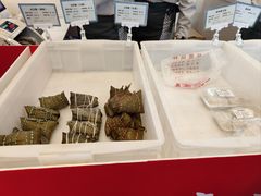 -梅龙镇广场