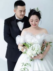 -卡兹摄影STUDIO婚纱摄影(文化路万达店)