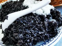 乌米饭-天乐农家鱼头王(天目湖店)