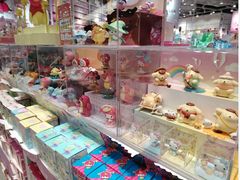 -名创优品(大朗镇里悦里店)