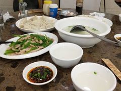 -周家大连水饺(美专校街店)