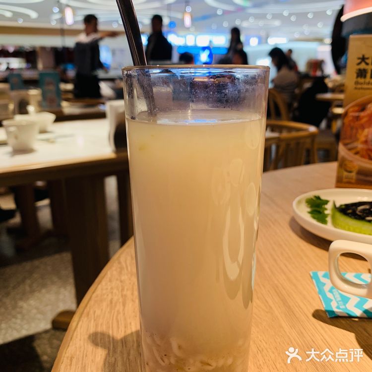 这黑曲曲的是个啥