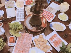 -楼外楼大刀肉传统火锅居(幸福街店)