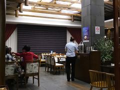 -阿瓦山寨·湘菜现炒·剁椒鱼头王(咸阳总店)