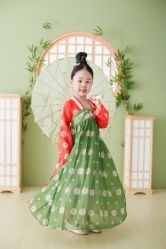 -小熊维尼高端儿童摄影(宝安旗舰店)