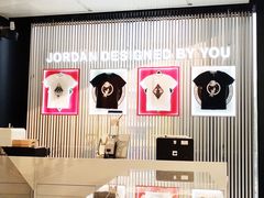 -Air Jordan(世贸天阶店)