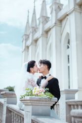 -现代经典婚纱摄影
