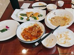 -鹿鸣春饭店(总店)