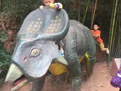 -中国西峡恐龙遗迹园