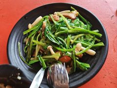 -大树下海鲜饭店