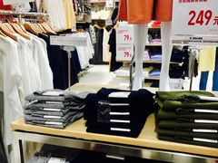 -优衣库(长春欧亚卖场店)