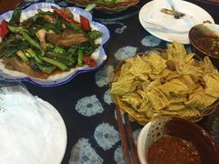 -阿婆情腊排骨火锅(饮玉巷店)