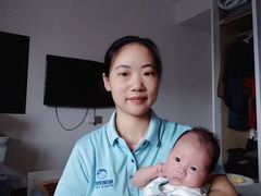 -鲸鱼妈妈月嫂/育婴师定制