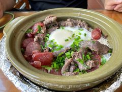 窝蛋牛肉煲仔饭-崖口煲仔饭