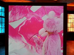 -Nathalie Djurberg与Hans Berg“牛皮纸包裹的月亮”-Prada荣宅当季展览