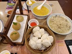 蜜汁叉烧包-点都德(大茶楼店)