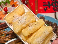 -黄记煌三汁焖锅(新佳丽江汉路店)