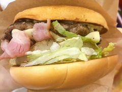 安格斯厚牛菠萝堡-麦当劳(田林好又多店)