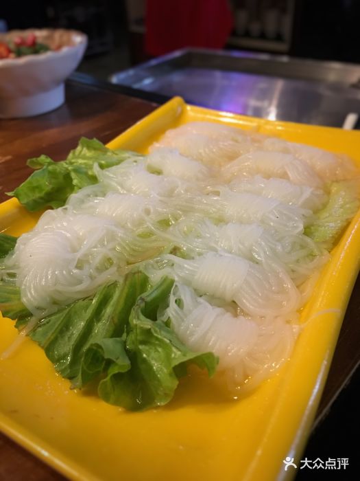 弦外重庆老灶火锅串串香魔芋丝图片