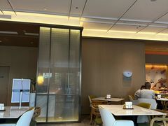 -广州花都融创文旅城希尔顿惠庭酒店