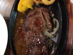 -玛格萝妮(汇智国际商业中心店)