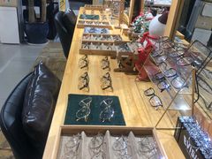 -肆兮眼镜·蔡司·徕卡战略合作店(大坪店)