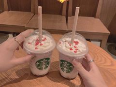 童趣三色杯星冰乐-星巴克(宝山万达店)