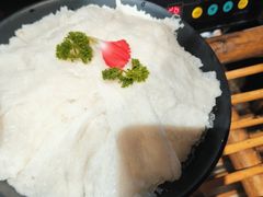 -老牌坊云南鱼豆花火锅(哈西万达店)