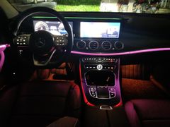 -上海星瀚奔驰4S店(红柳路店)