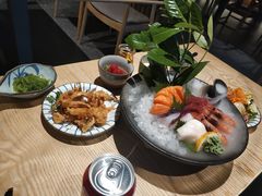 -枝魯枝魯自助料理